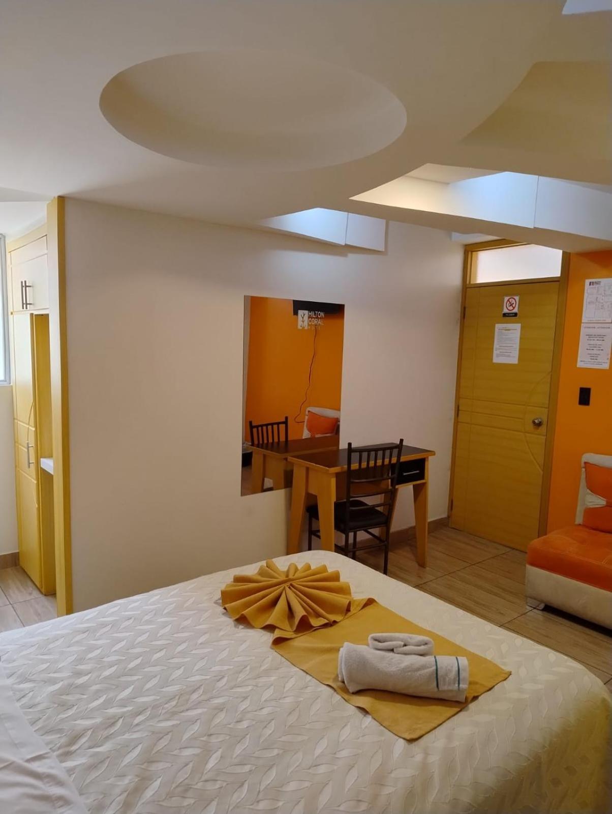 Hotel Golden Coral Tulcán Buitenkant foto